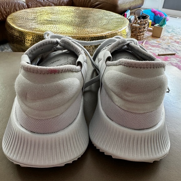 Nike size 11 men’s shoes - Picture 2 of 6